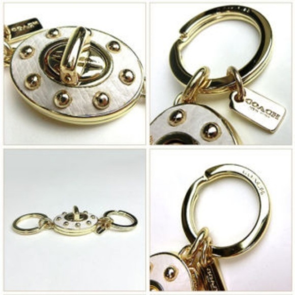 Coach Gold Rivet Leather Turnlock Valet Key chain - Picture 3 of 3